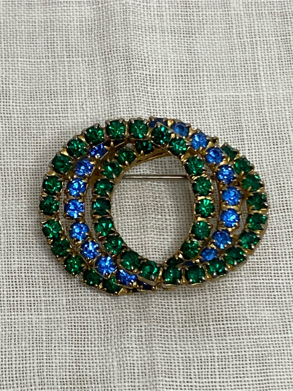 Vintage Blue Green Rhinestone Triple Circle Brooch Gold Tone Pin 1.5”